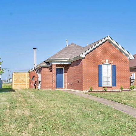 East Escape Villa Montgomery Exterior photo